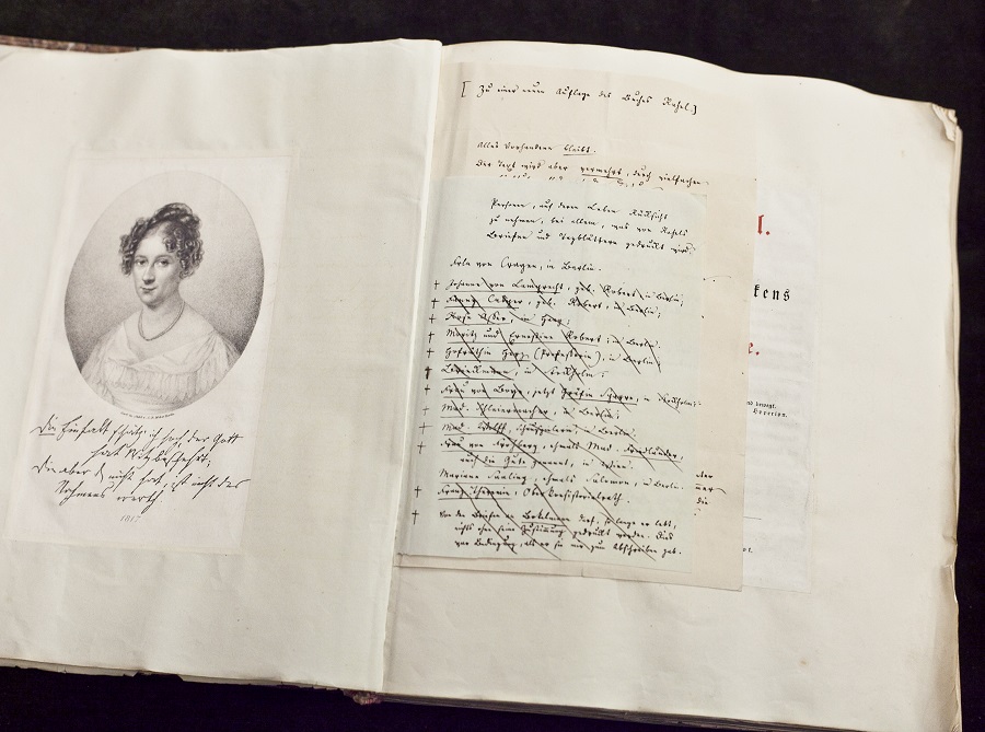 „Rahel. Księga pamięci dla jej przyjaciół”, wydruk z odręcznymi uwagami i uzupełnieniami Karla Augusta Warnhagena von Ense, tom 1, 1834