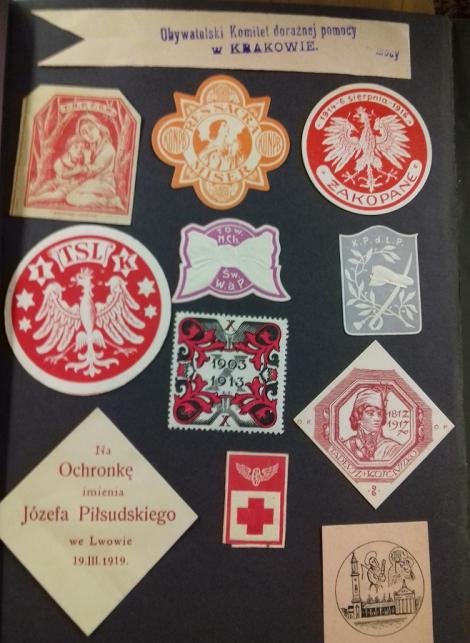 Zdjęcie nr 16 (16)
                                	                             Nalepki i odznaki dotyczące Legionów Polskich (1914-1918)
                            